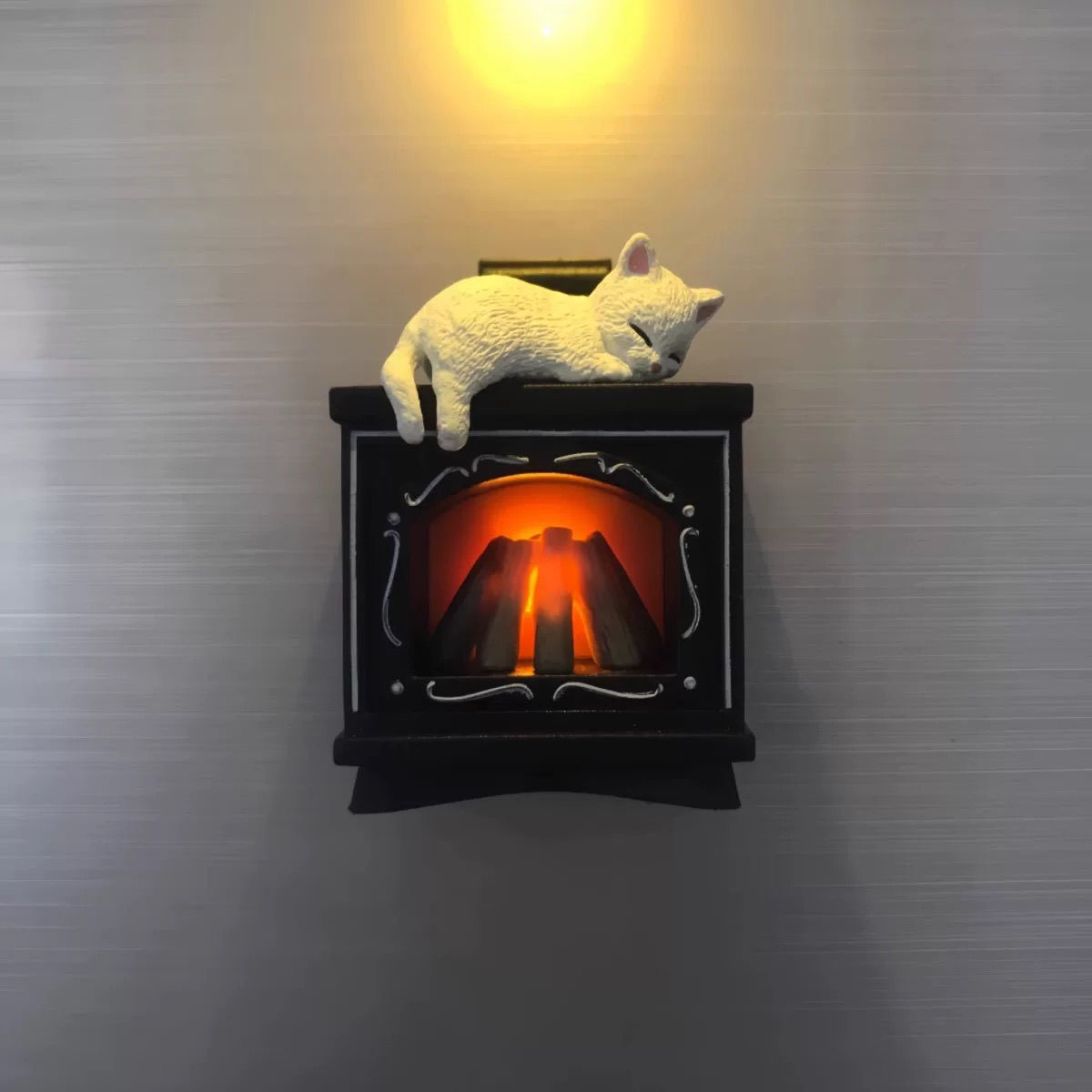 Cute Mini Fireplace Refrigerator Magnet | Adorable Cat Design with LED Flickering Flame